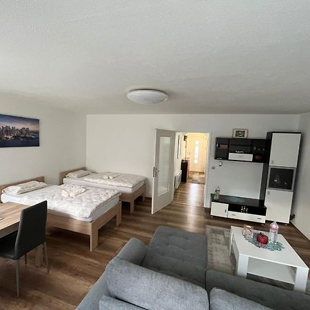 Modernes Apartment סארברוקן מראה חיצוני תמונה