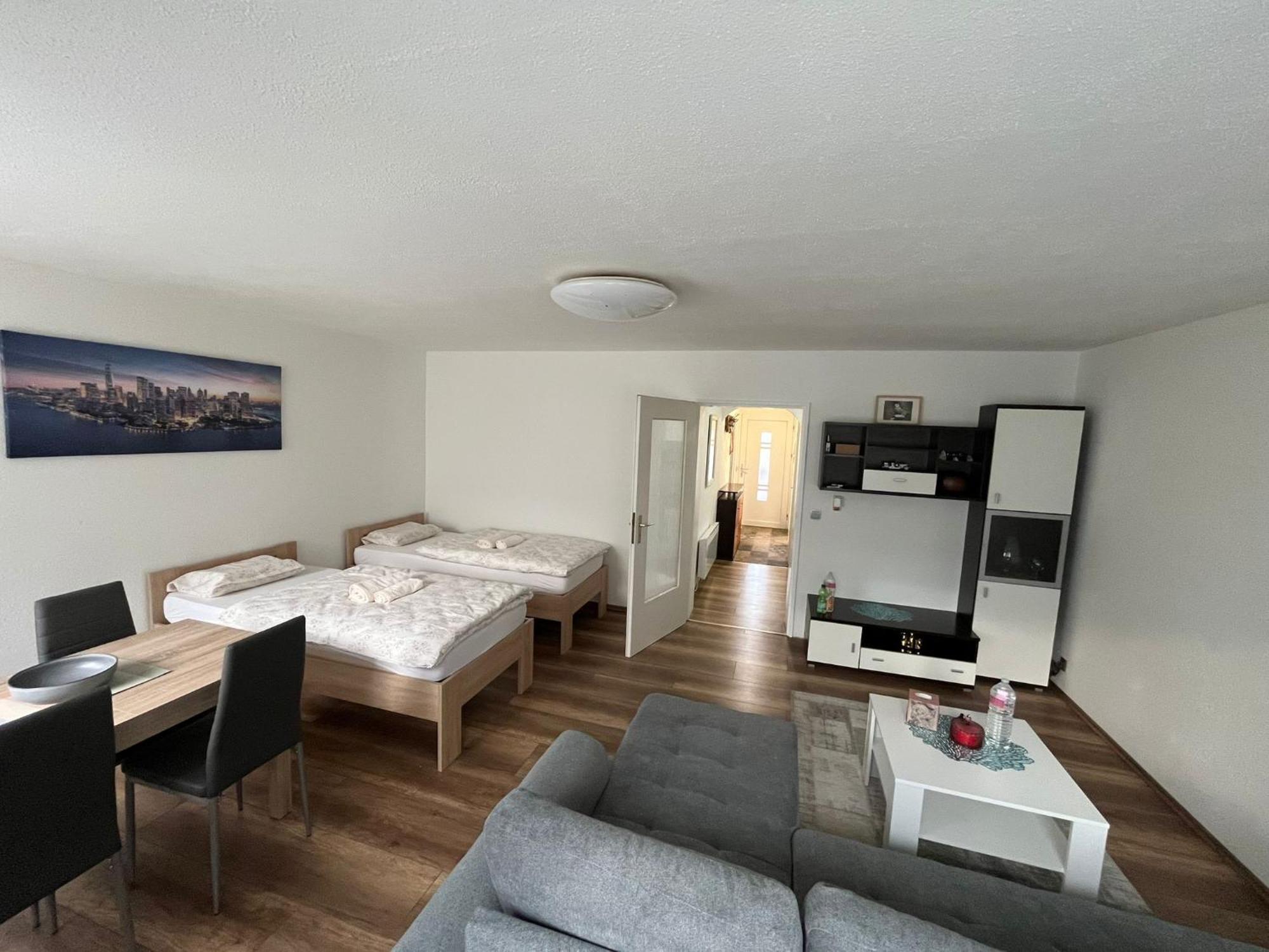 Modernes Apartment סארברוקן מראה חיצוני תמונה