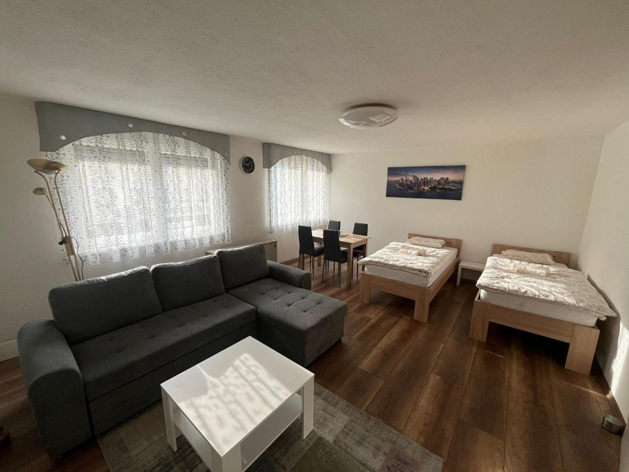 Modernes Apartment סארברוקן מראה חיצוני תמונה