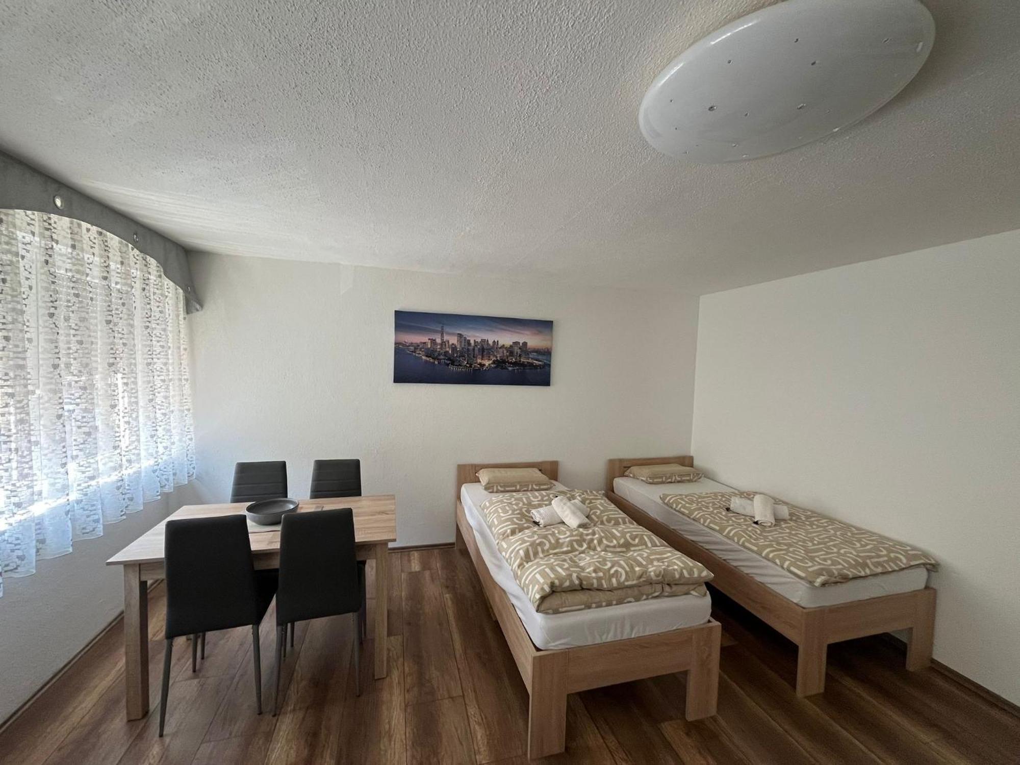 Modernes Apartment סארברוקן מראה חיצוני תמונה
